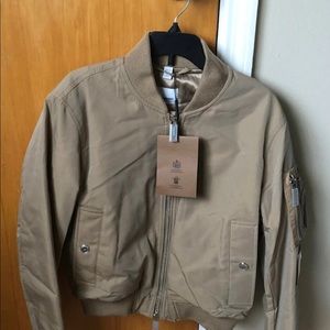 NWT-Burberry bomber coat-size 4